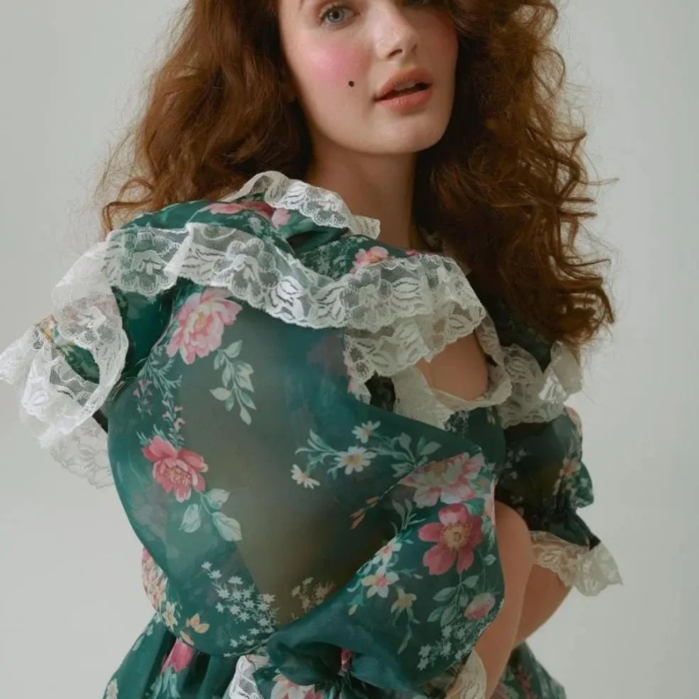 Selkie Green Gables Sugarfrill Puff Dress - Floral Dress with White Lace Trim - Picture 3 of 7